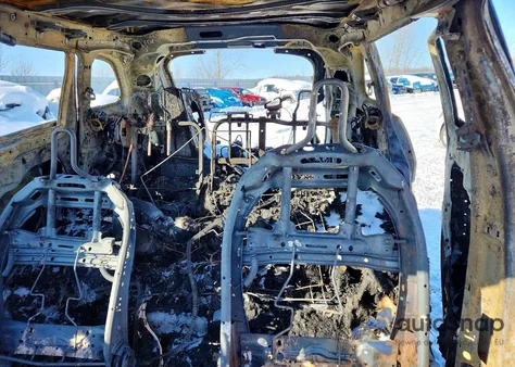 2019 Jeep Cherokee Latitude Plus z USA, uszkodzony, nr VIN 1C4PJMLB9KD195379